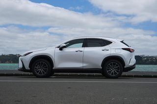 Lexus NX 350h Premium