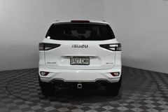 Isuzu MU-X