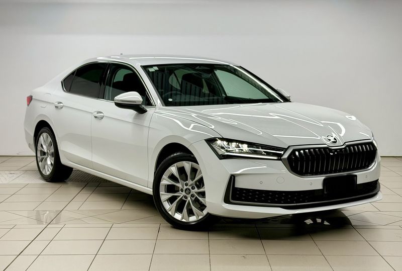 Skoda Superb Selection mHEV 110kW