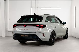 CUPRA Leon V Sportstourer Pantera Edtion