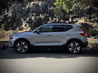 Volvo XC40 B4 FWD Ultra Dark