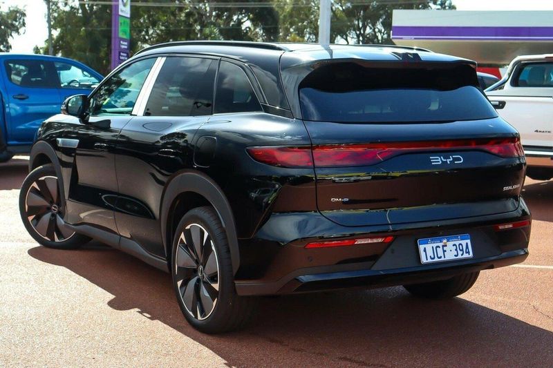 BYD SEALION 8 Dynamic AWD