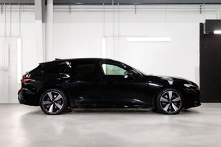 Audi A5 e-Hybrid Avant S line