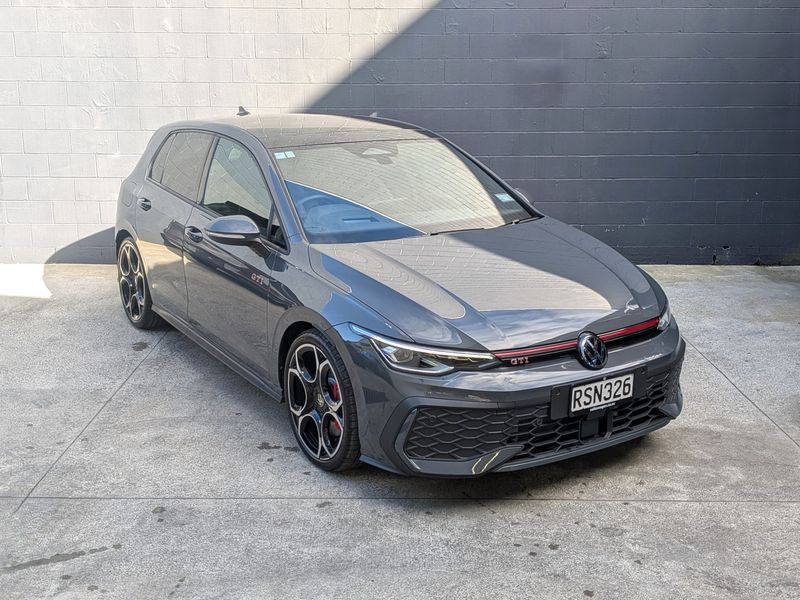 Volkswagen Golf GTI