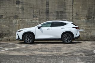 Lexus NX 350h Premium