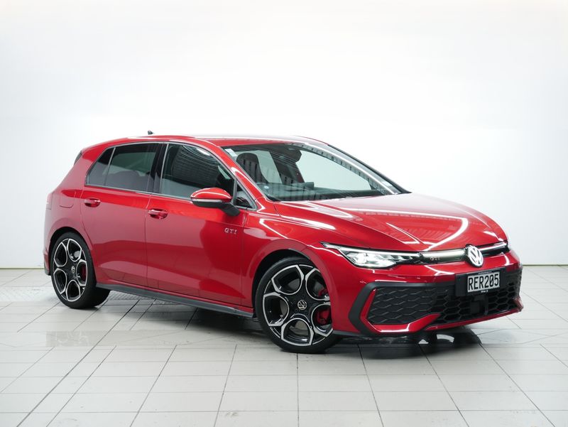 Volkswagen Golf GTI