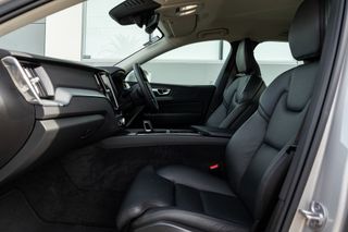 Volvo XC60 B5 AWD Plus