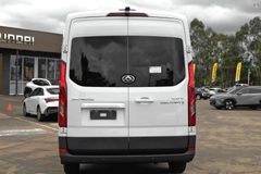 LDV Deliver 9