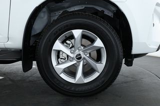Isuzu MU-X