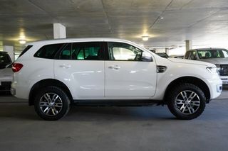FORD EVEREST Trend