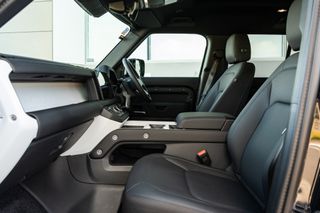 Land Rover Defender 110 D250 S