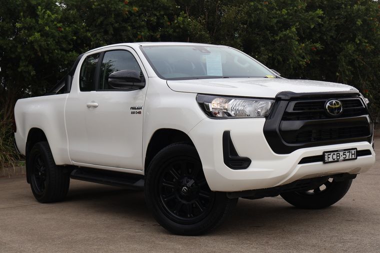 TOYOTA HILUX SR Hi-Rider