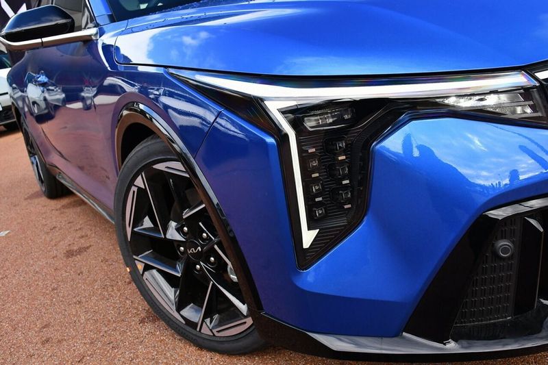Kia K4