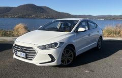 HYUNDAI ELANTRA Active