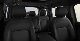 Land Rover Defender 110 425 X-Dynamic SE