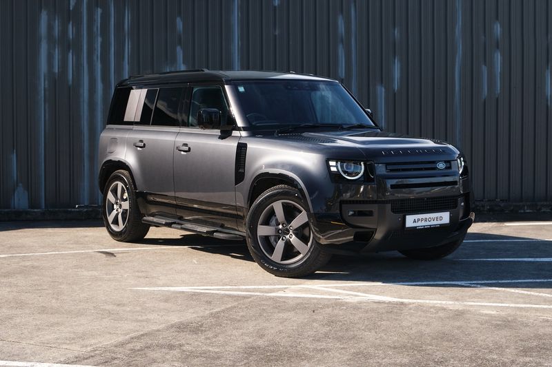Land Rover Defender 110 D350 X-Dynamic SE