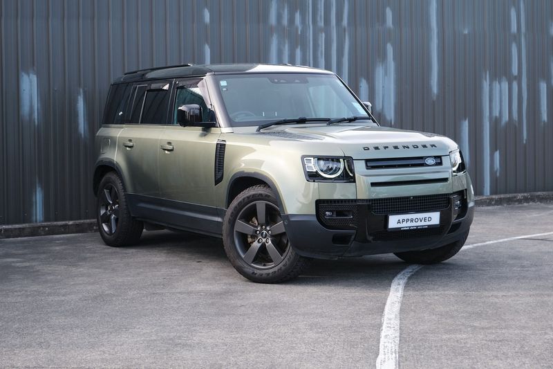 Land Rover Defender 110 D240 SE