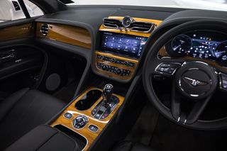 Bentley Bentayga V8