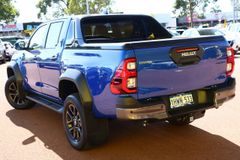TOYOTA HILUX Rogue