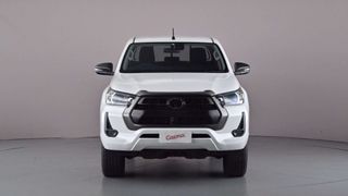 2020 TOYOTA HILUX SR (4x4)