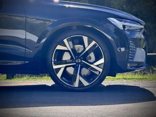 Volvo XC60 B5 AWD Ultra Dark