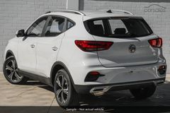 MG ZST