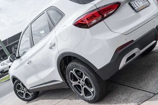 MG ZS