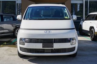 Hyundai STARIA LOAD