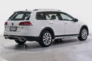 VOLKSWAGEN GOLF Alltrack 132TSI Premium