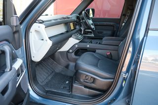 Land Rover Defender 110 P400 SE
