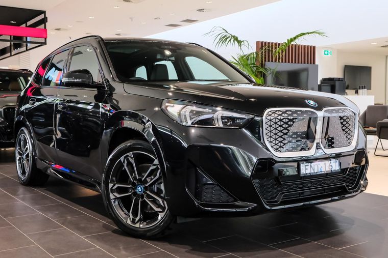 BMW iX1