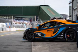 McLaren 570S 570 GT4