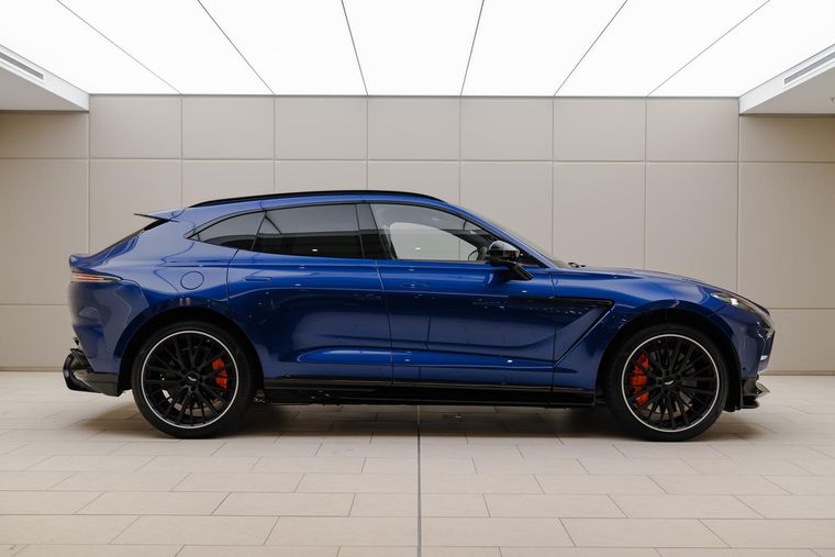 Aston Martin DBX