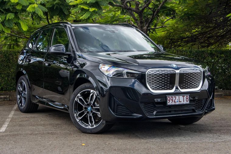 BMW iX1