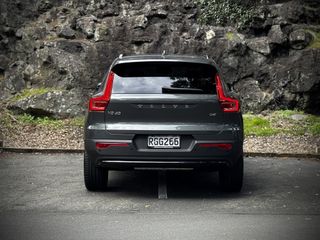 Volvo XC40 B4 AWD Ultra Dark