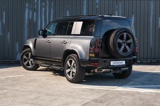 Land Rover Defender 110 D350 X-Dynamic SE