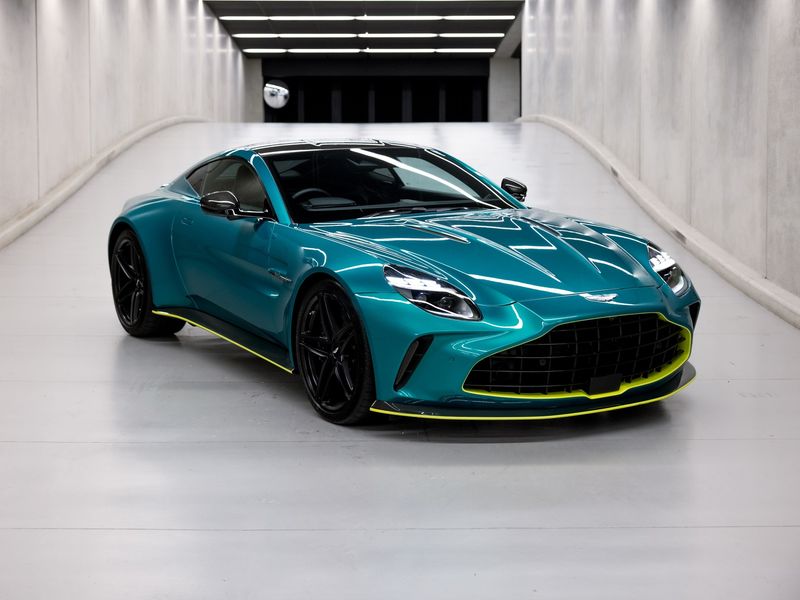 Aston Martin Vantage Coupe