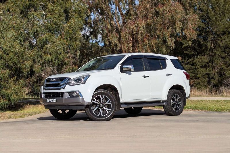 Isuzu MU-X