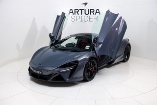 McLaren Artura Spider