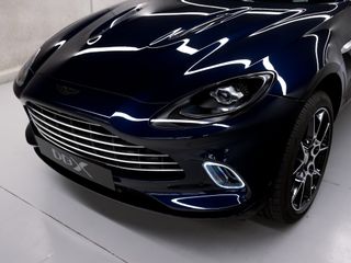 Aston Martin DBX