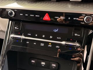 KIA CARNIVAL Si