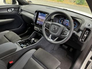 Volvo XC40 B4 AWD Ultra Dark