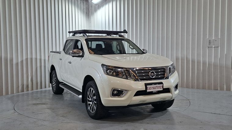 NISSAN NAVARA ST-X
