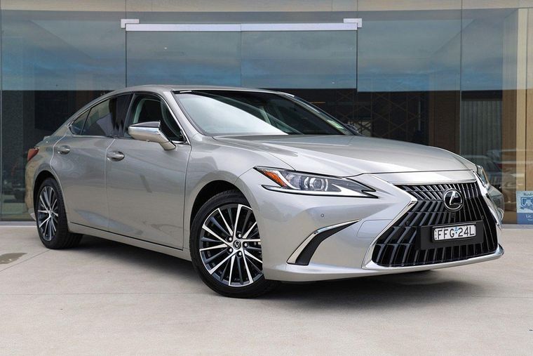 Lexus ES
