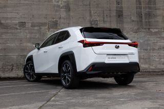Lexus UX 300h Premium