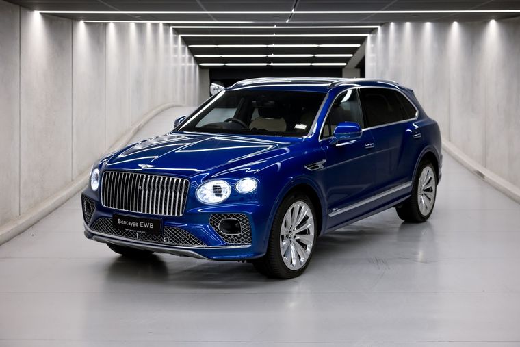 Bentley Bentayga EWB Azure