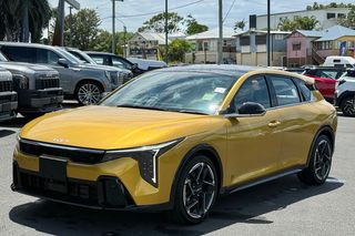 Kia K4