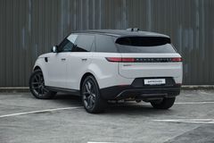Land Rover Range Rover Sport D250 SE