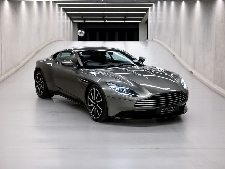Aston Martin DB11 V12