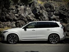 Volvo XC90 T8 Ultimate Recharge Plug-in Hybrid